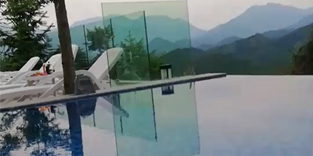 小三江山頂無邊泳池